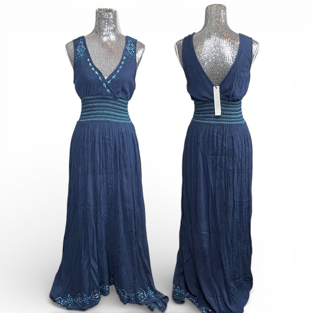 Solitaire Boho Embroidered Navy Maxi Dress XS Sleeveless V Neck Smocked NWT